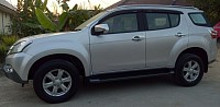 SUV car 3-5 seats